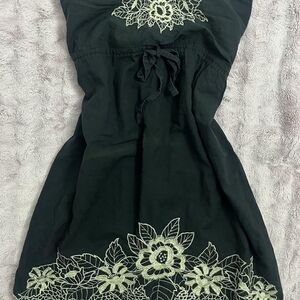 Vintage y2k black tube top dress with adorable embroidered white floral design